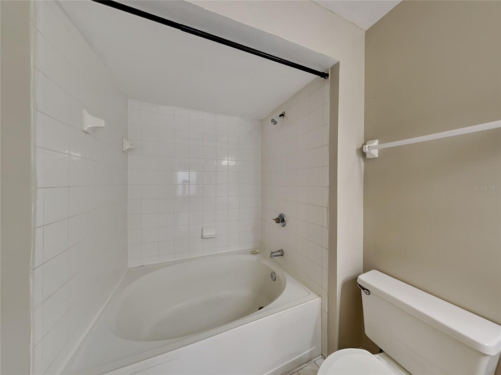 490 N PIN OAK PL #208, LONGWOOD, FL, 32779