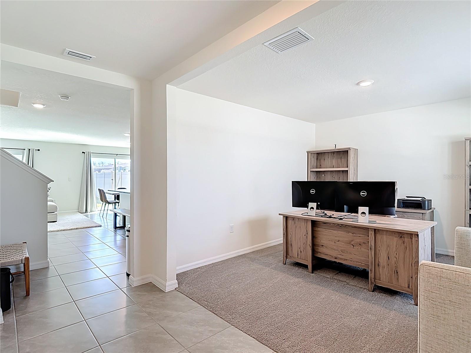 9201 SAPPHIRE CREEK PL, TEMPLE TERRACE, FL, 33637