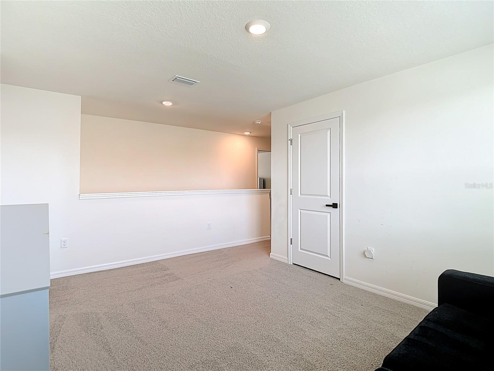 9201 SAPPHIRE CREEK PL, TEMPLE TERRACE, FL, 33637