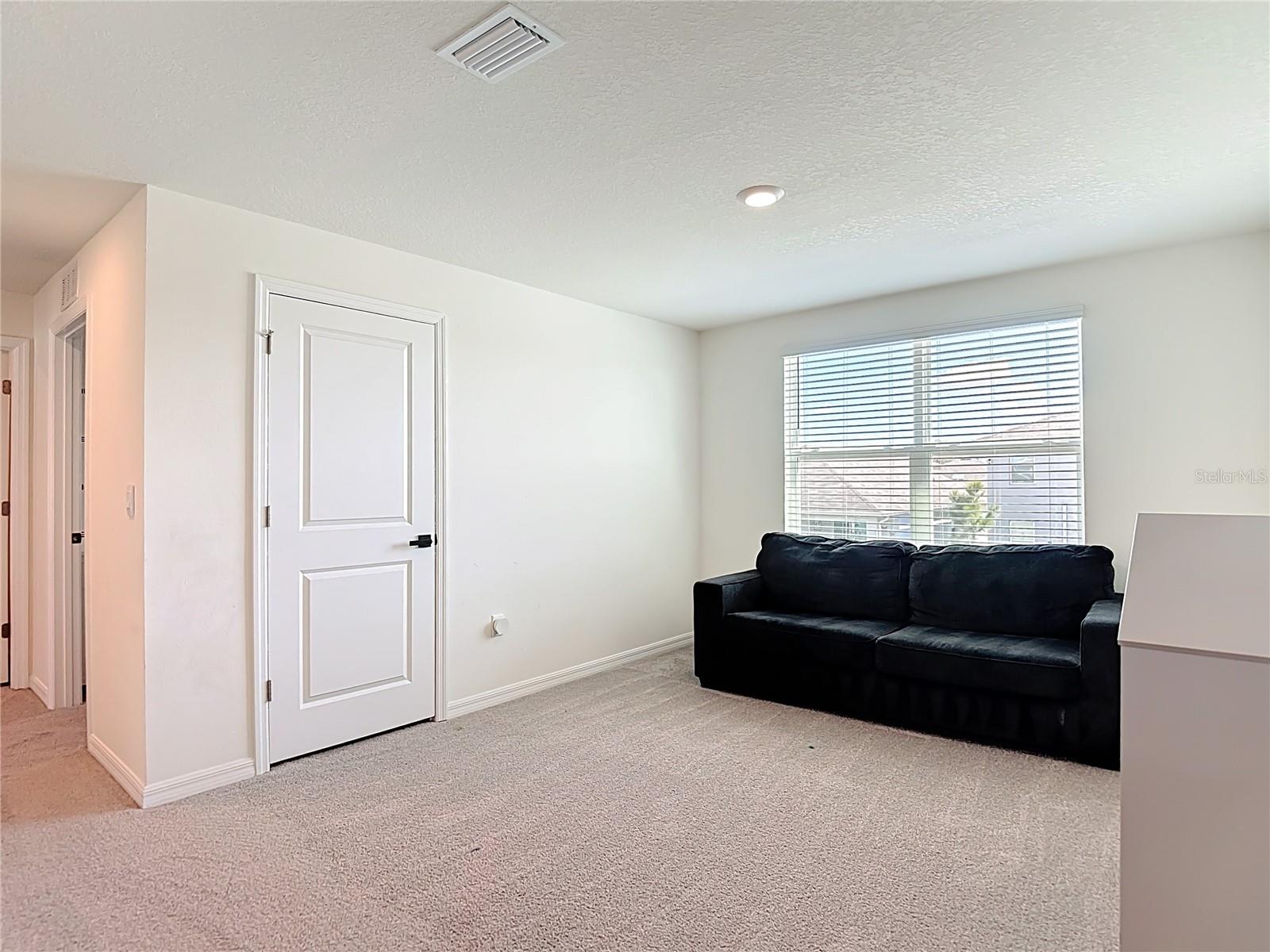 9201 SAPPHIRE CREEK PL, TEMPLE TERRACE, FL, 33637