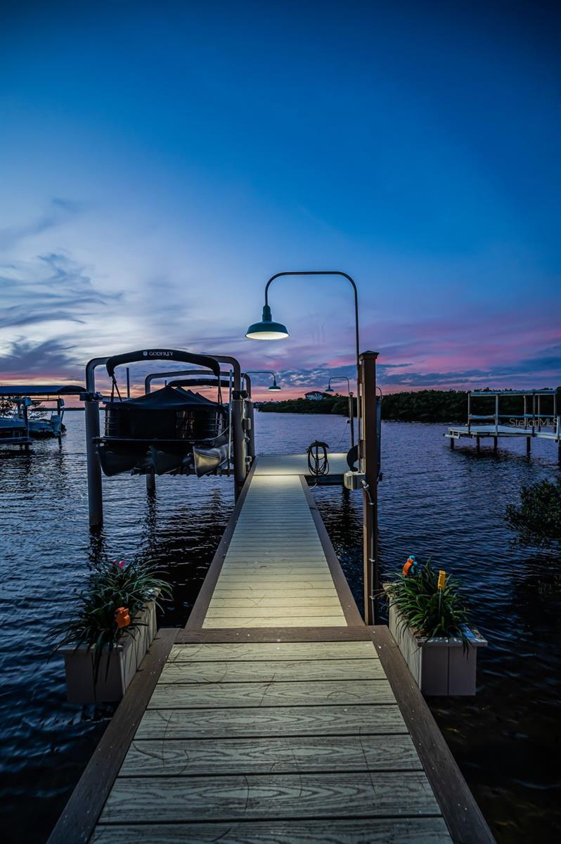 1626 SEA BREEZE DR, TARPON SPRINGS, FL, 34689