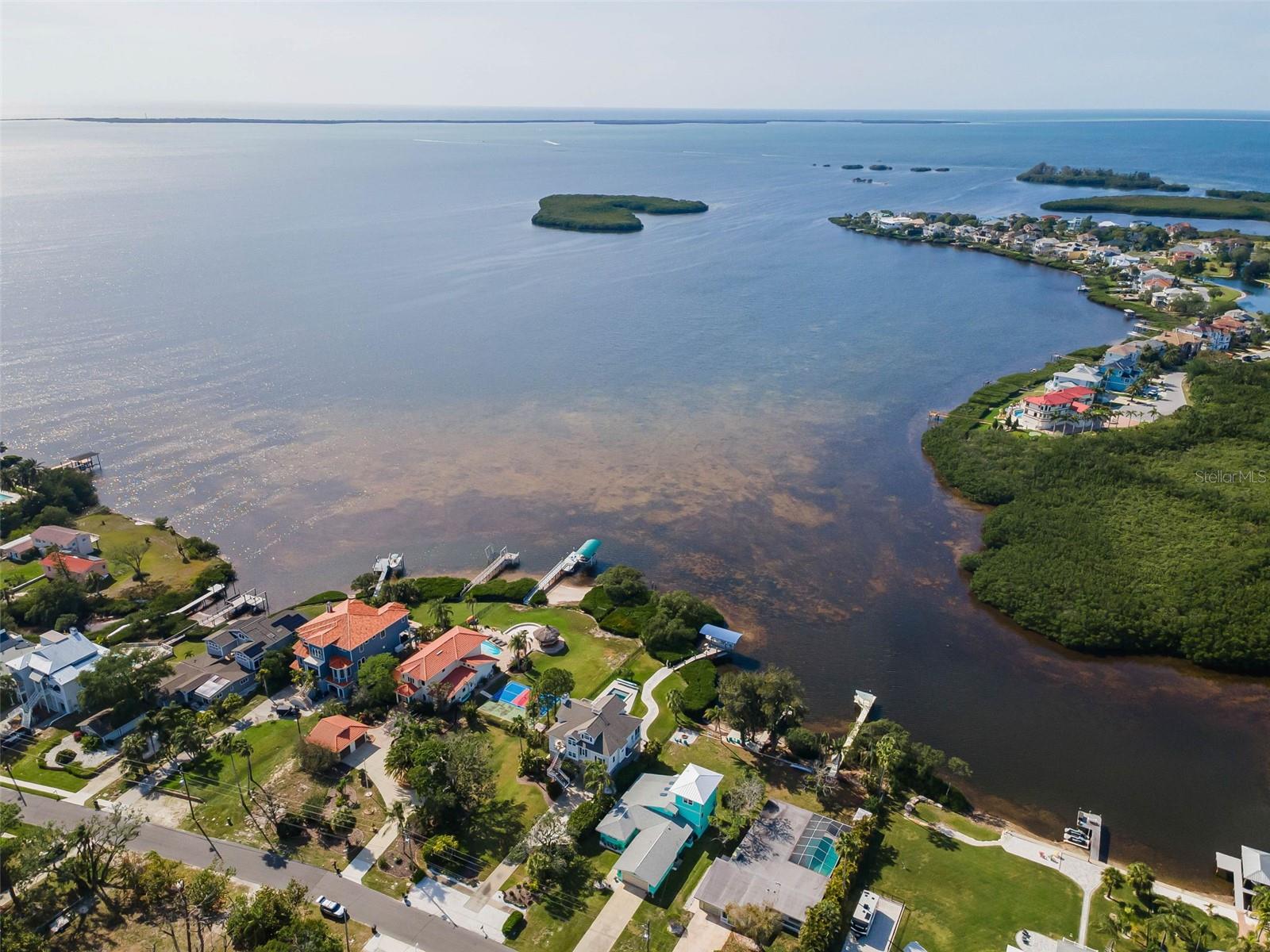 1626 SEA BREEZE DR, TARPON SPRINGS, FL, 34689