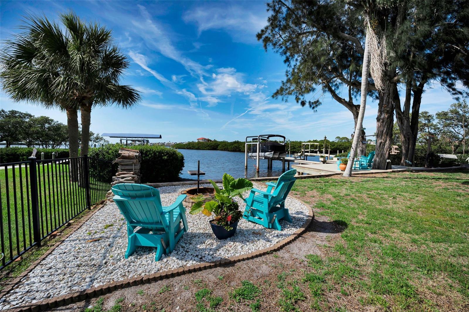 1626 SEA BREEZE DR, TARPON SPRINGS, FL, 34689