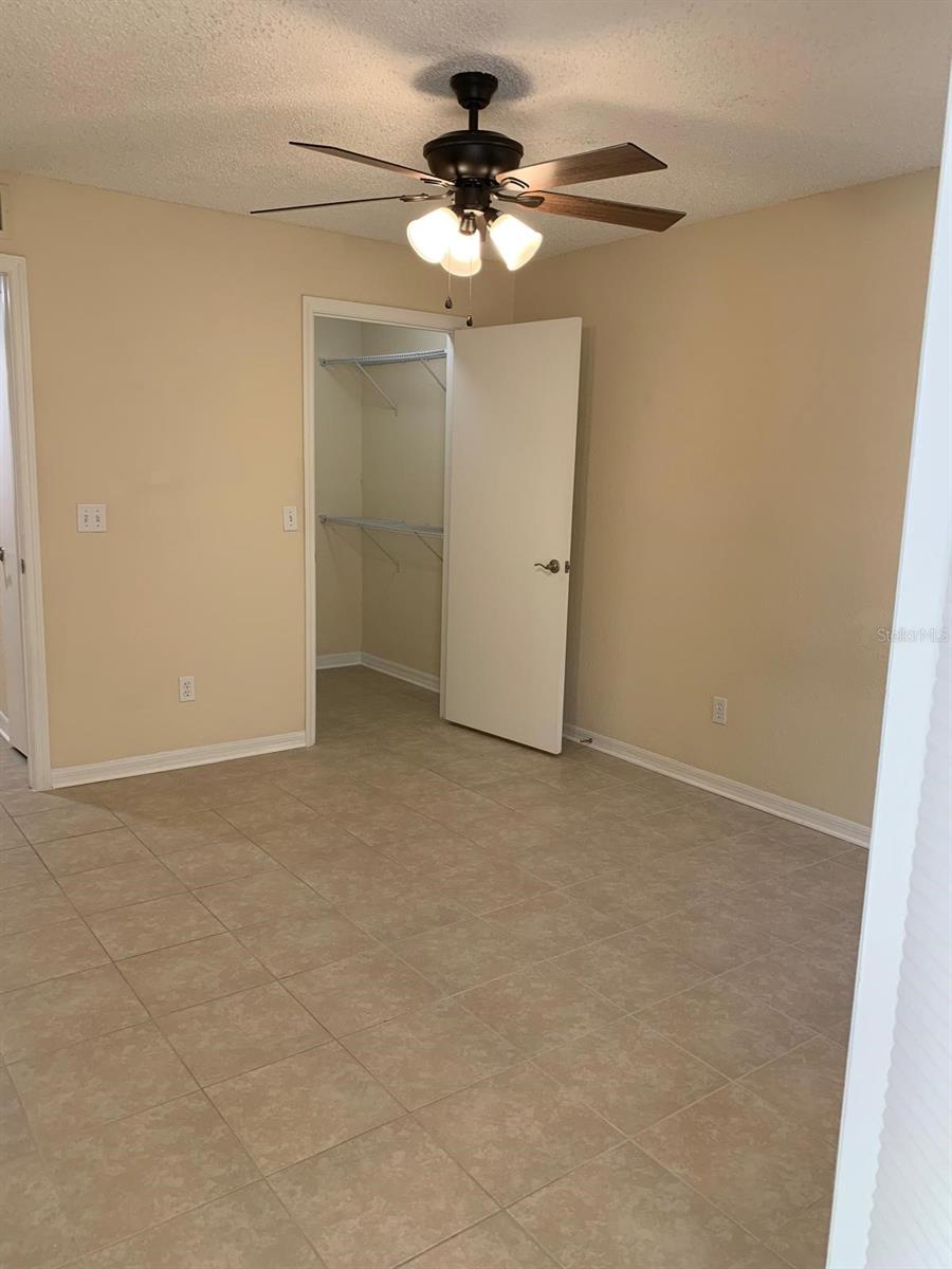 5112 CONROY RD #14, ORLANDO, FL, 32811