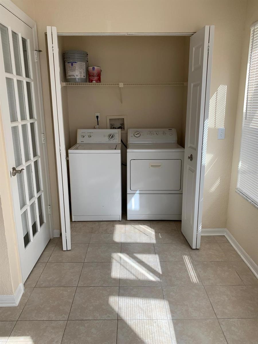 5112 CONROY RD #14, ORLANDO, FL, 32811