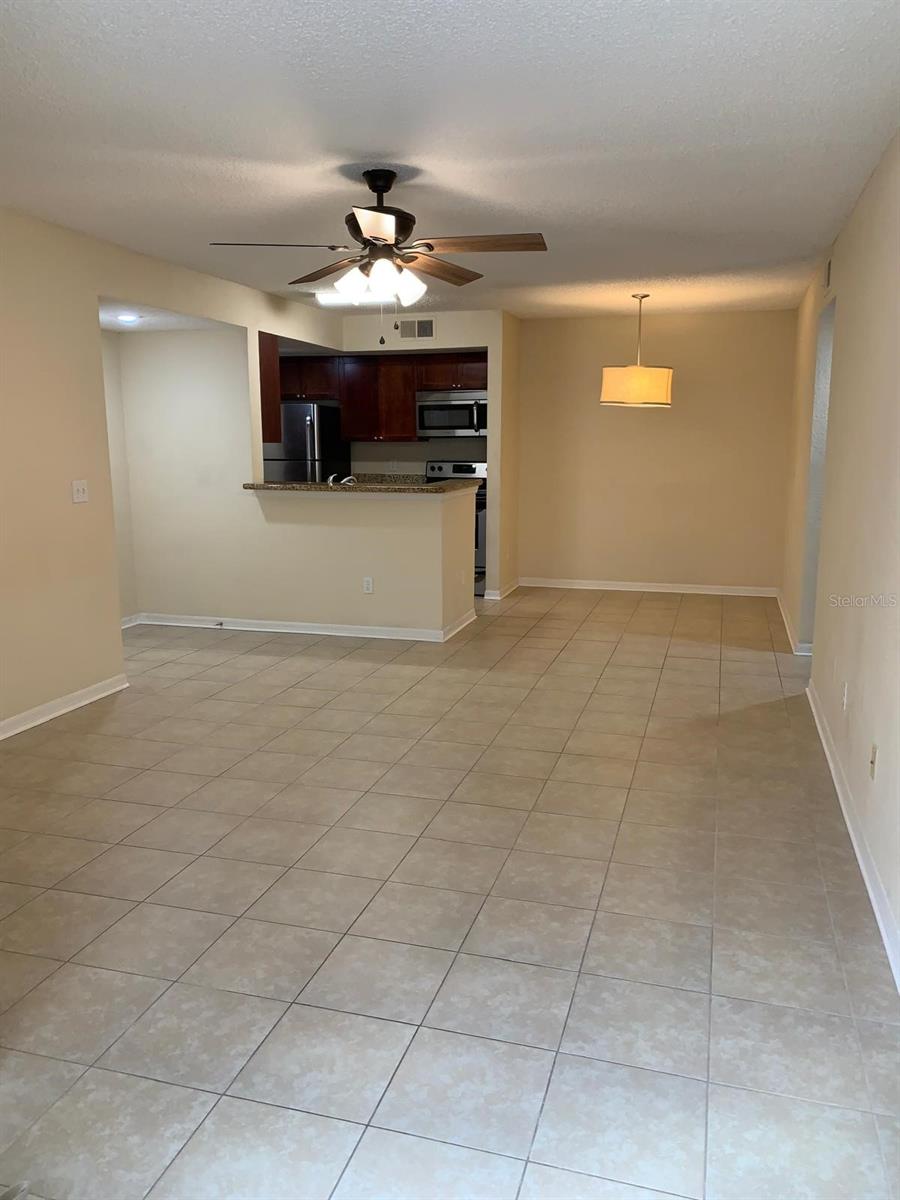 5112 CONROY RD #14, ORLANDO, FL, 32811
