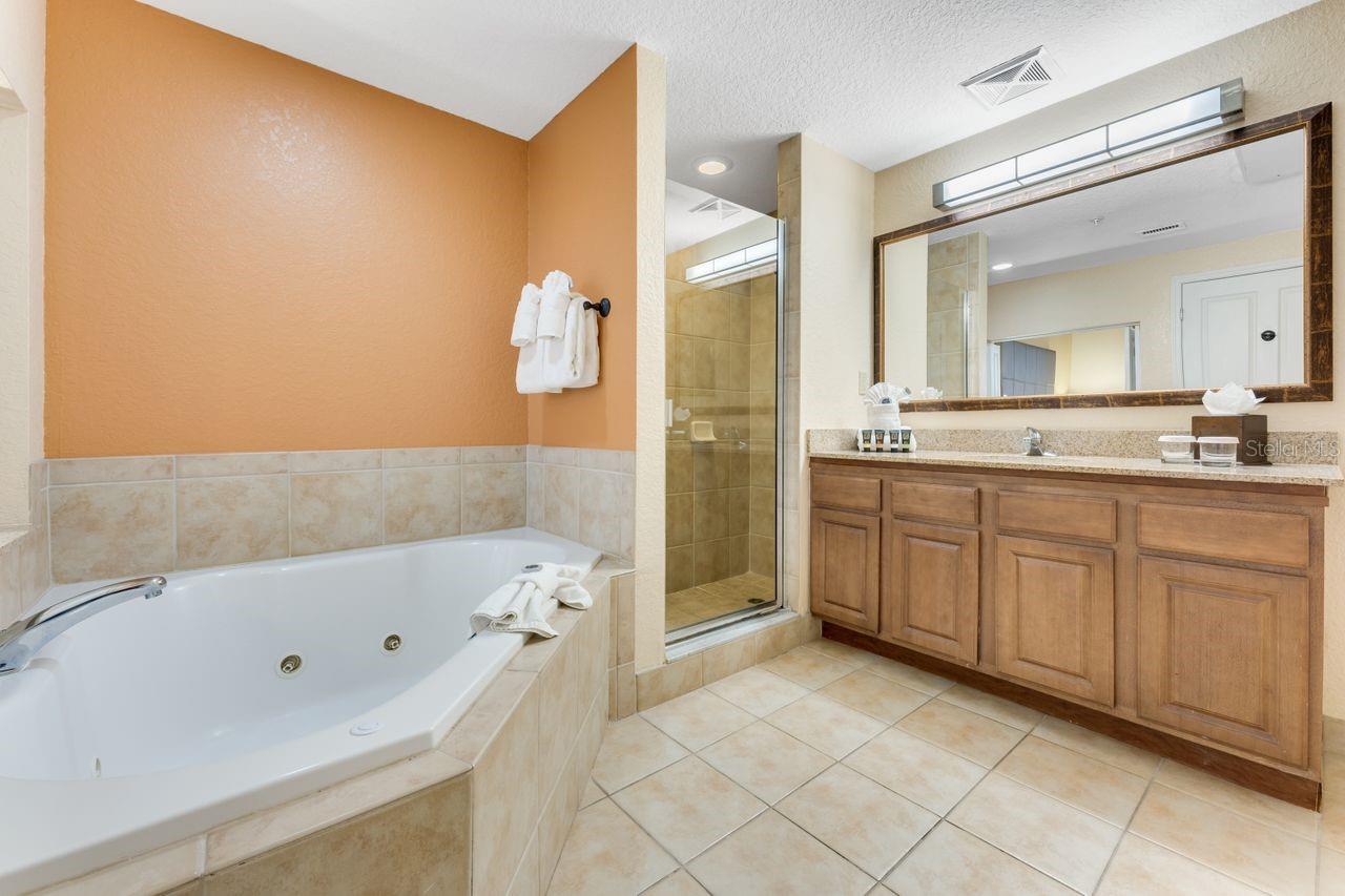 12538 FLORIDAYS RESORT DR #102C, ORLANDO, FL, 32821