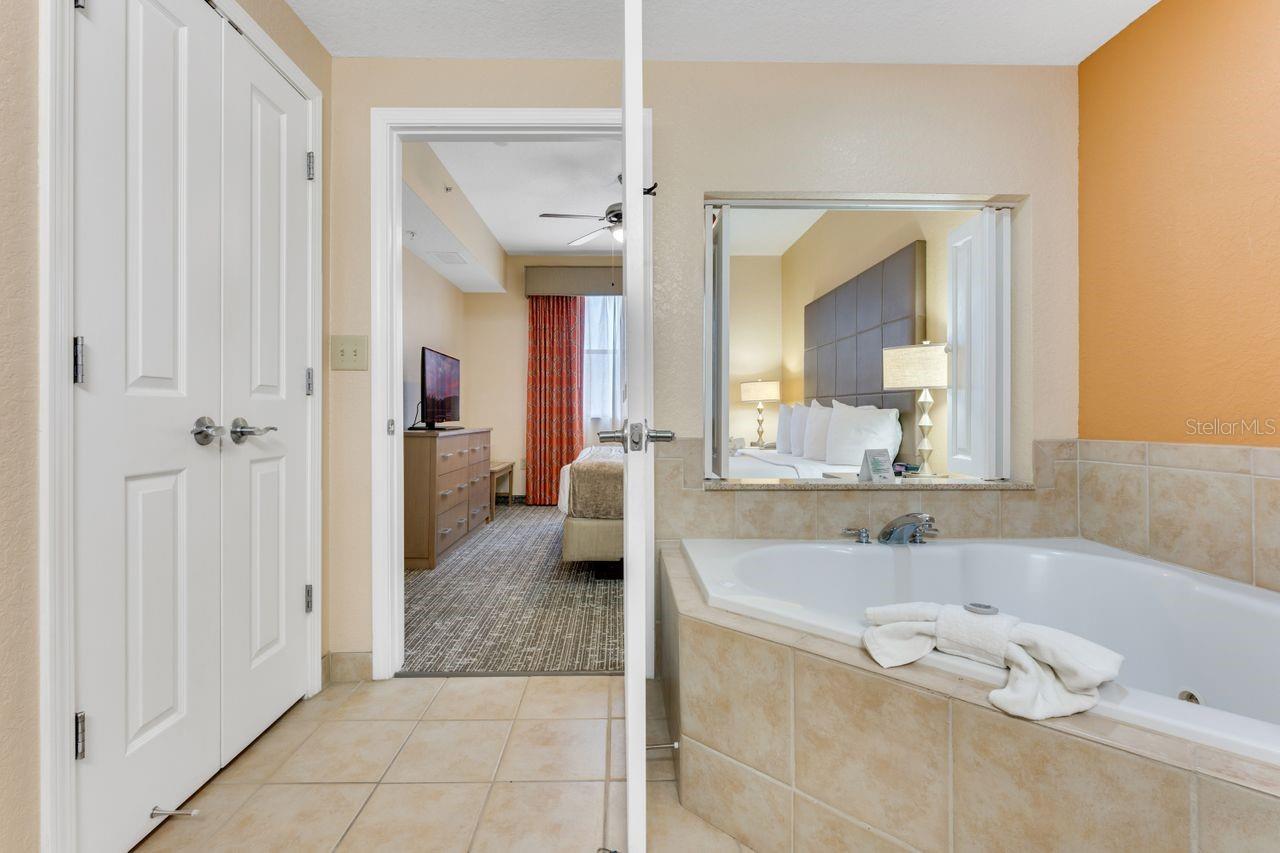 12538 FLORIDAYS RESORT DR #102C, ORLANDO, FL, 32821