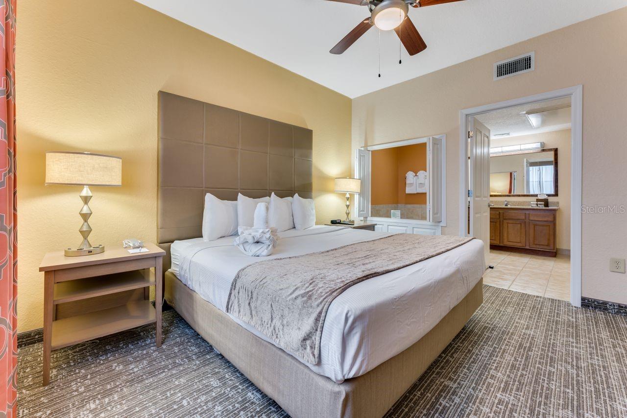 12538 FLORIDAYS RESORT DR #102C, ORLANDO, FL, 32821
