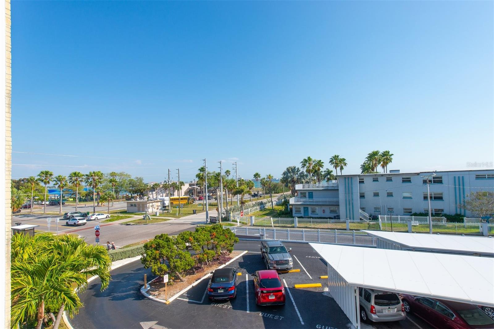 STEPS FROM DOWNTOWN WATERFRONT GULFPORT