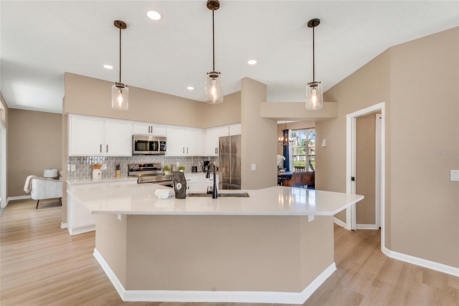 31 E DIAMOND DR, PALM COAST, FL, 32164