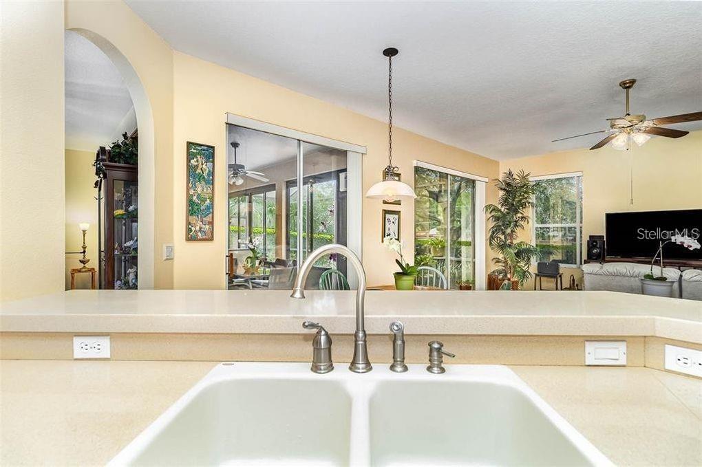 10001 HIGHLAND WOODS CT, ORLANDO, FL, 32836