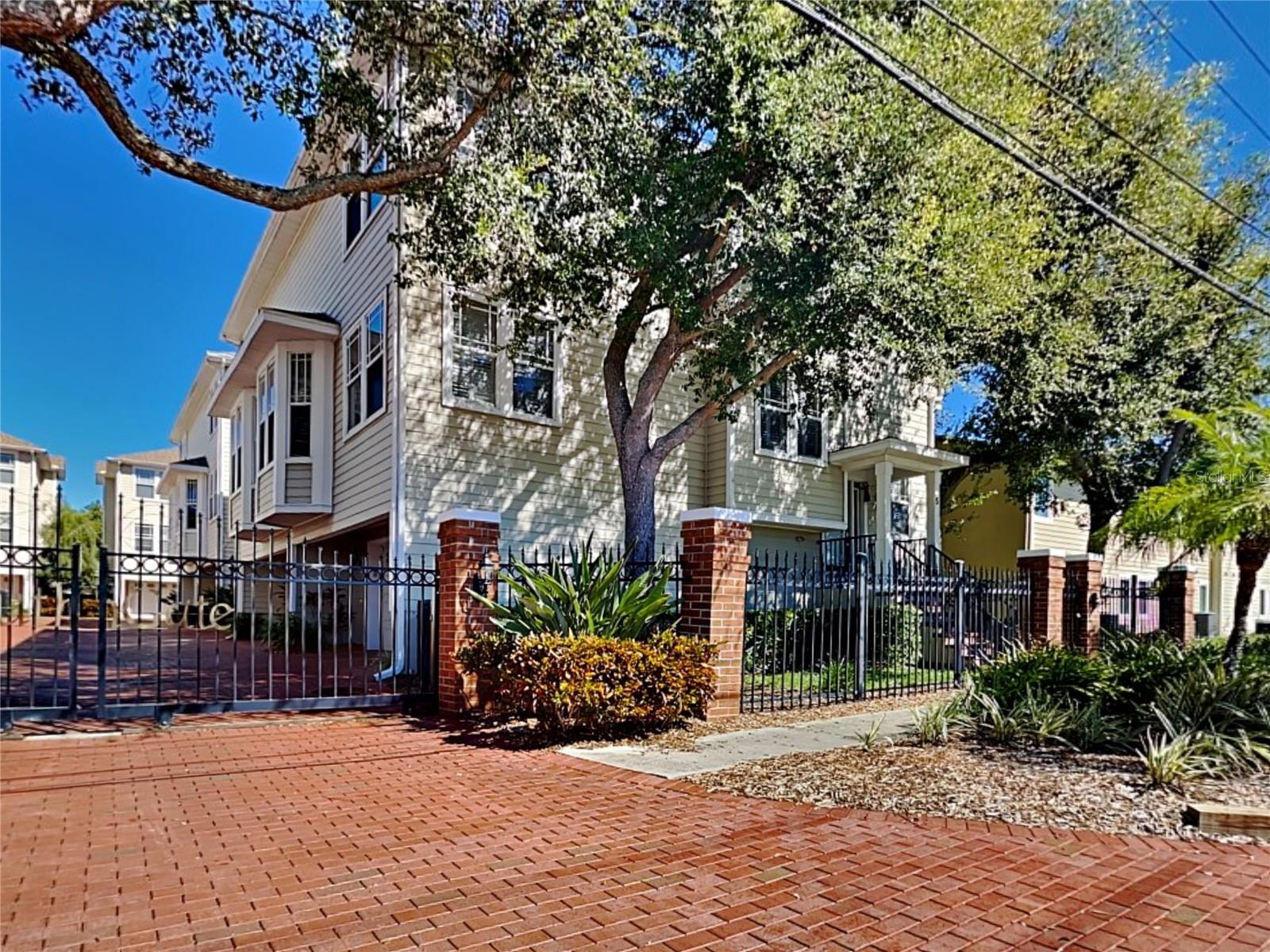 3315 W DE LEON ST #6, TAMPA, FL, 33609