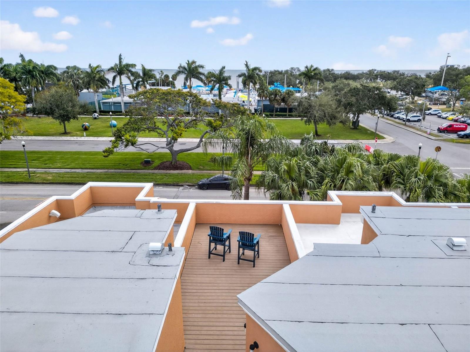 922 N SHORE DR NE, ST PETERSBURG, FL, 33701