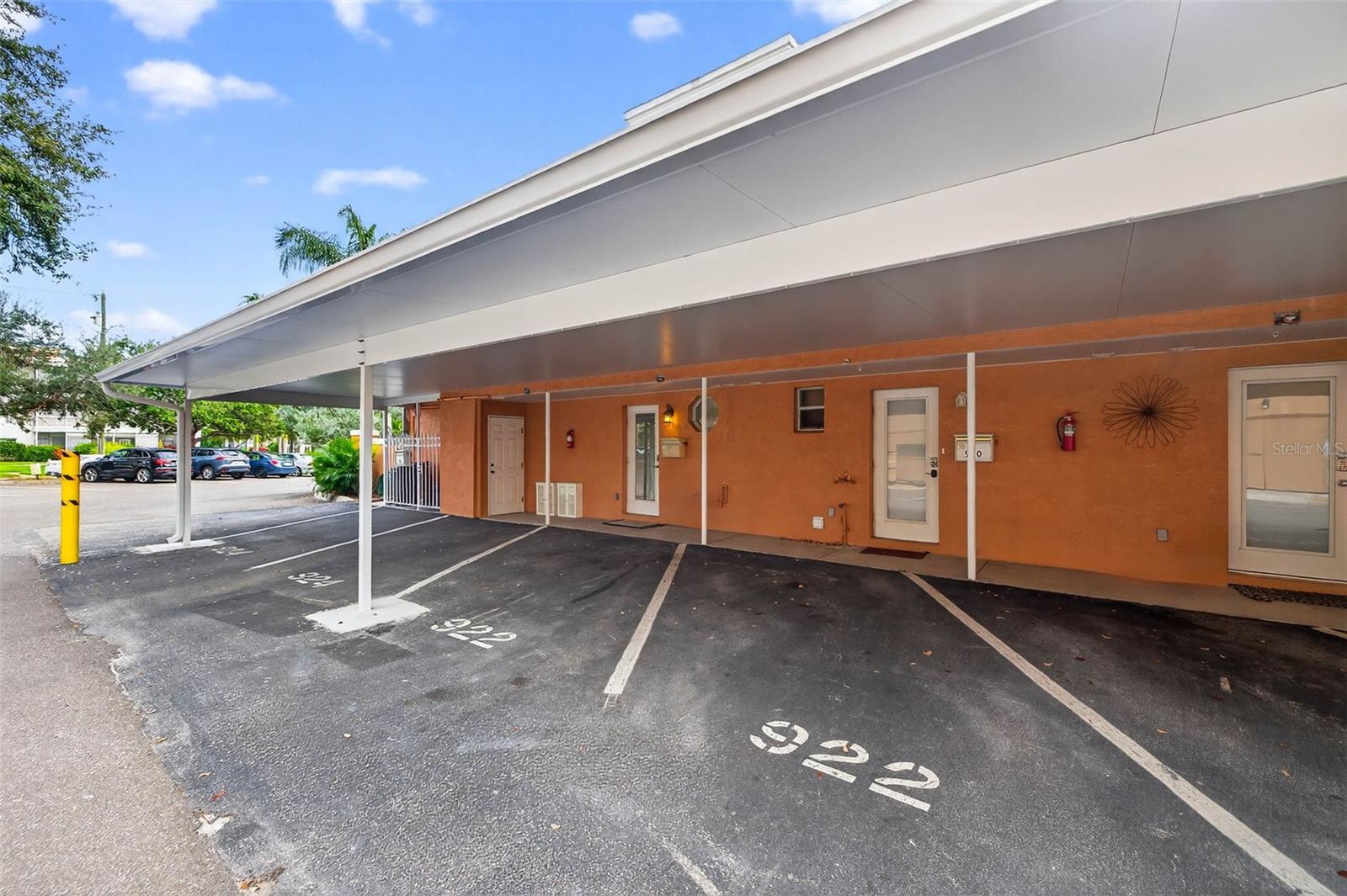 922 N SHORE DR NE, ST PETERSBURG, FL, 33701