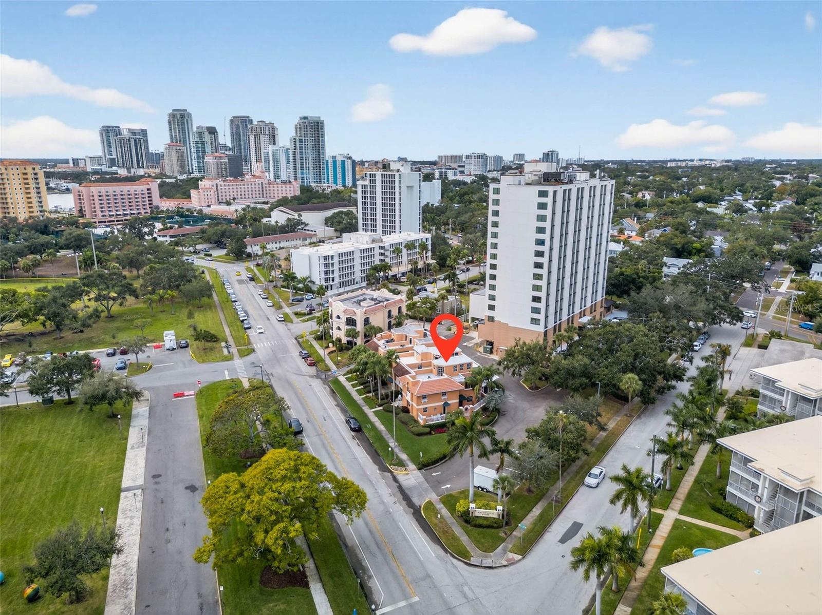 922 N SHORE DR NE, ST PETERSBURG, FL, 33701