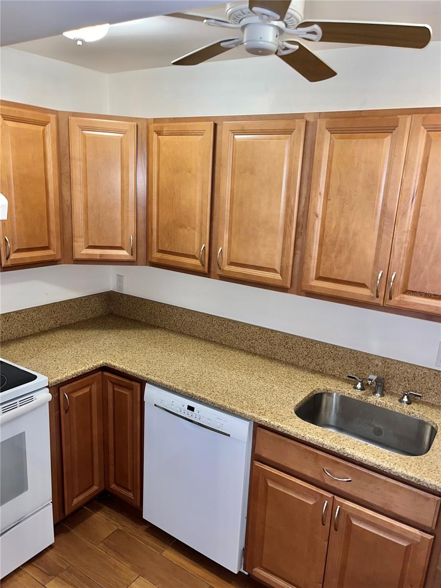 519 ALBEE FARM RD #303, VENICE, FL, 34285