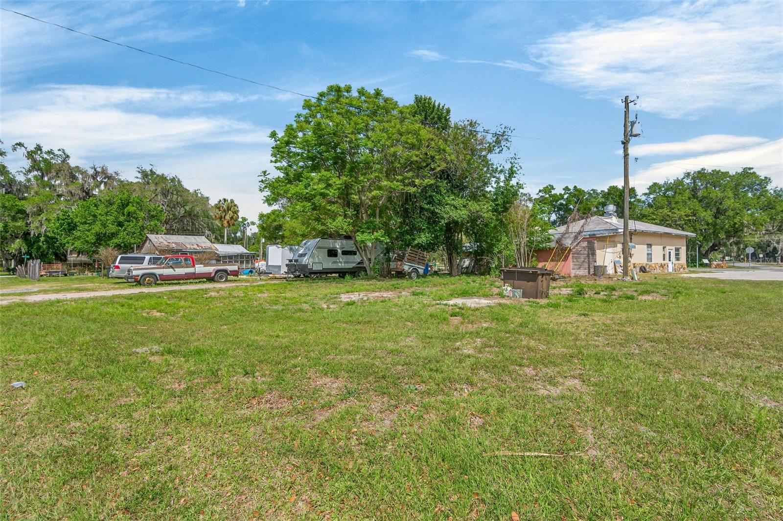 800 S US 301, SUMTERVILLE, FL, 33585