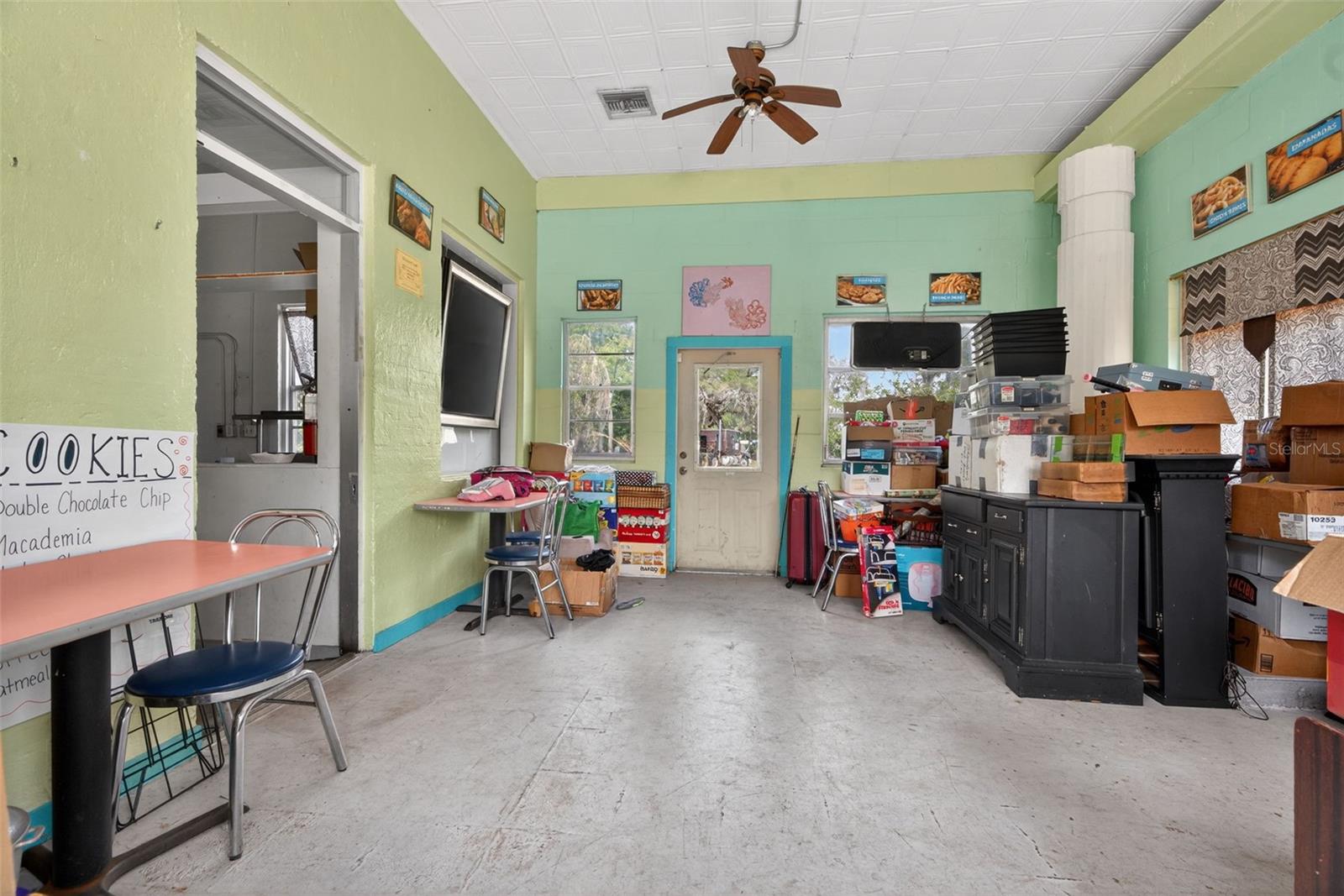 800 S US 301, SUMTERVILLE, FL, 33585