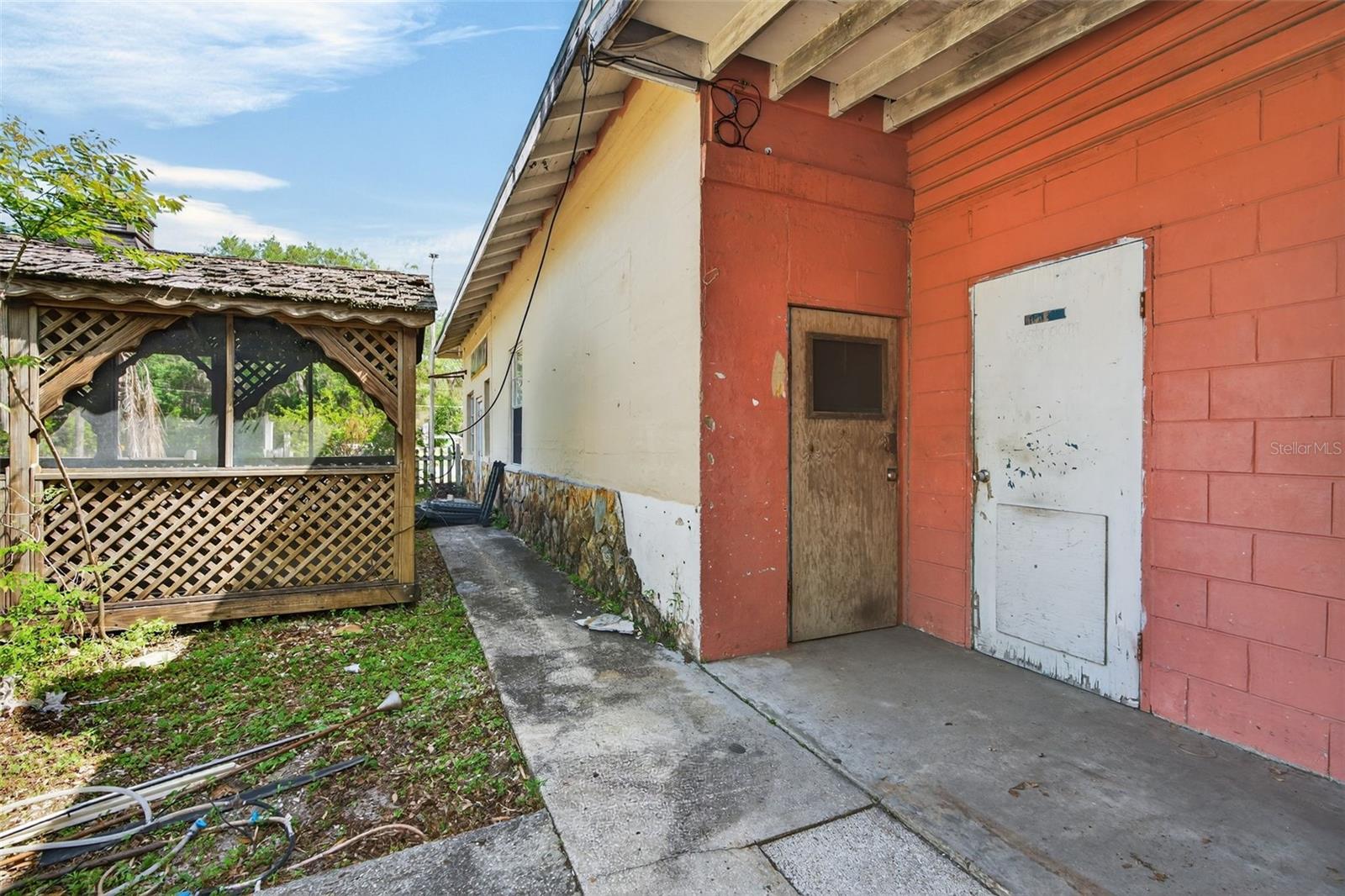 800 S US 301, SUMTERVILLE, FL, 33585