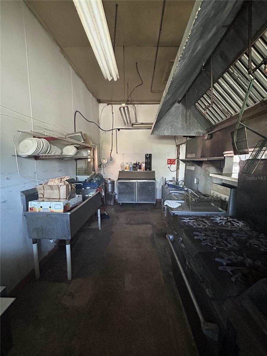 800 S US 301, SUMTERVILLE, FL, 33585