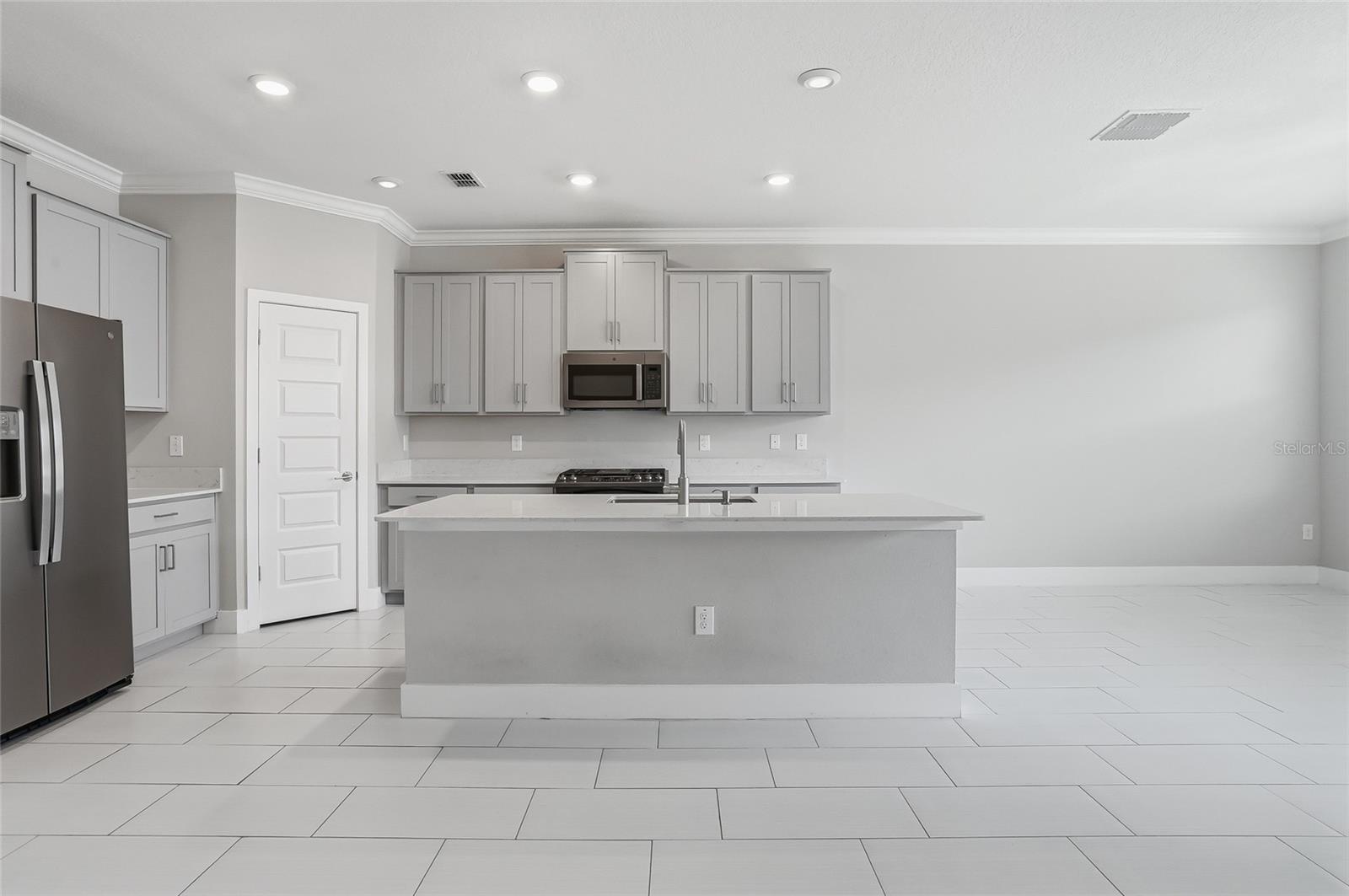 8598 CAMPUS WOODS WAY, NEW PORT RICHEY, FL, 34655