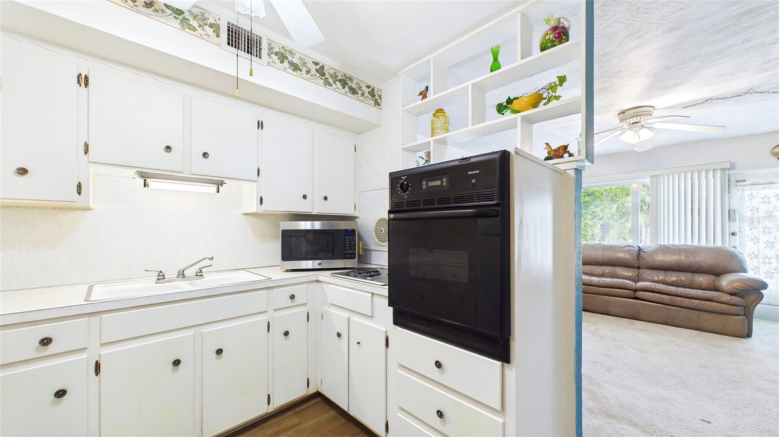 5664 40TH TER N #428, ST PETERSBURG, FL, 33710