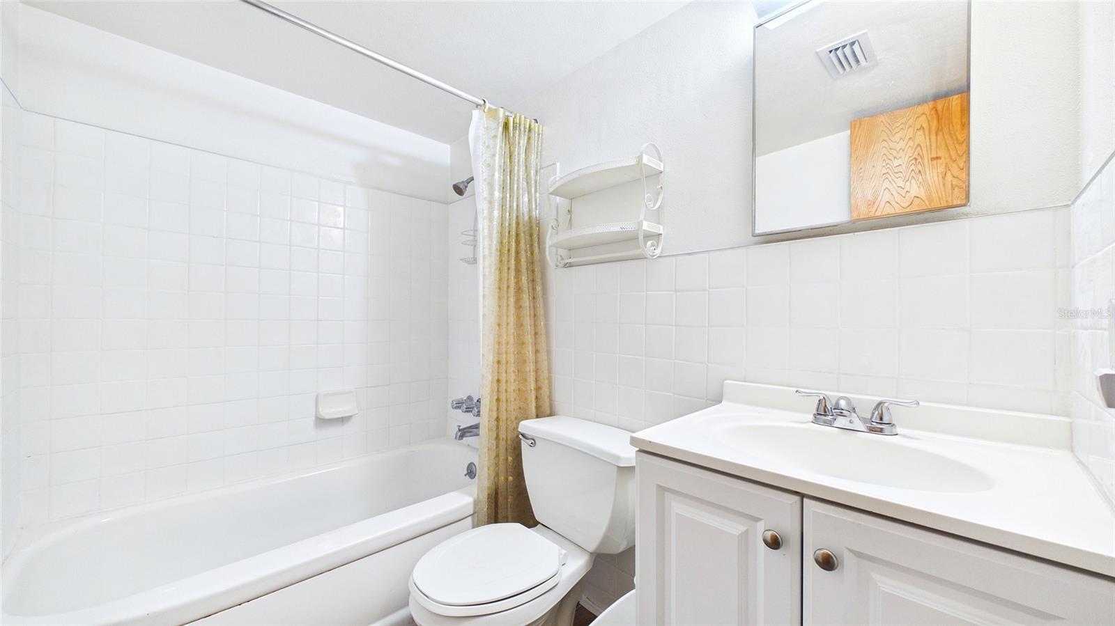 5664 40TH TER N #428, ST PETERSBURG, FL, 33710