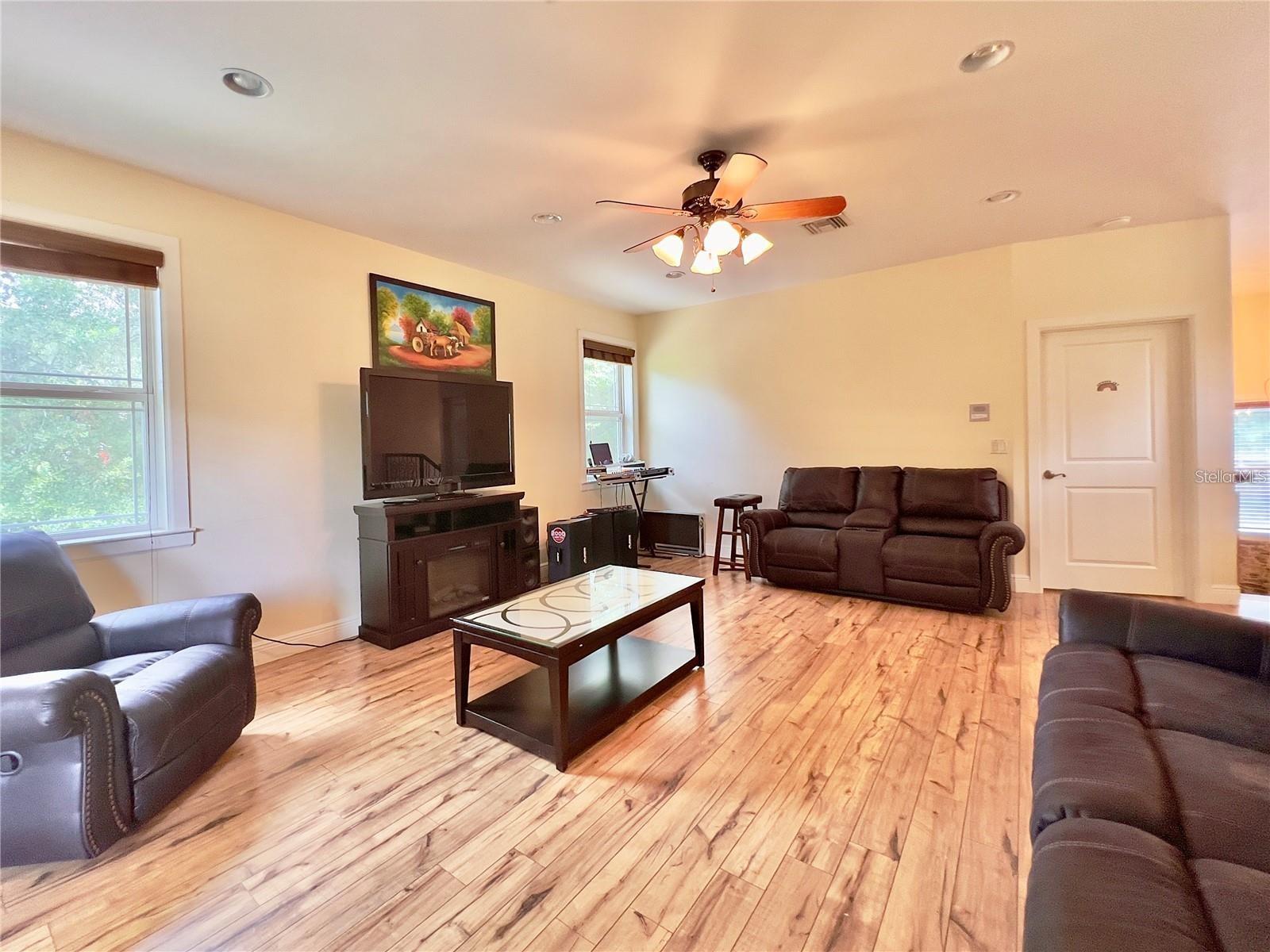 3900 REAVES RD, KISSIMMEE, FL, 34746