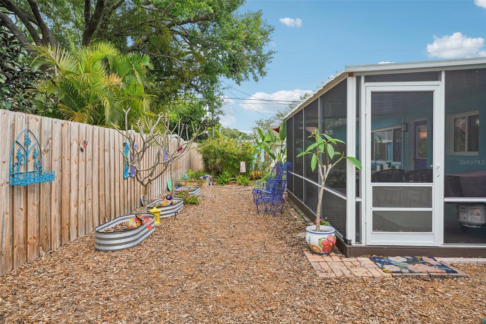 6417 24TH AVE N, ST PETERSBURG, FL, 33710
