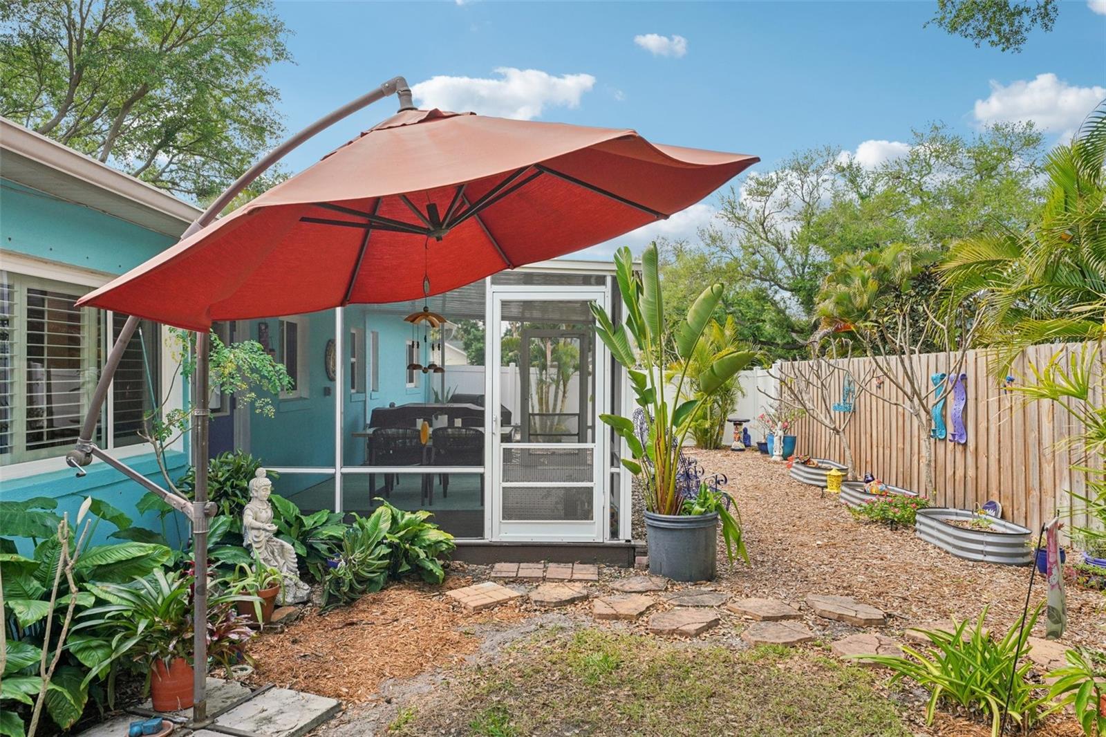 6417 24TH AVE N, ST PETERSBURG, FL, 33710