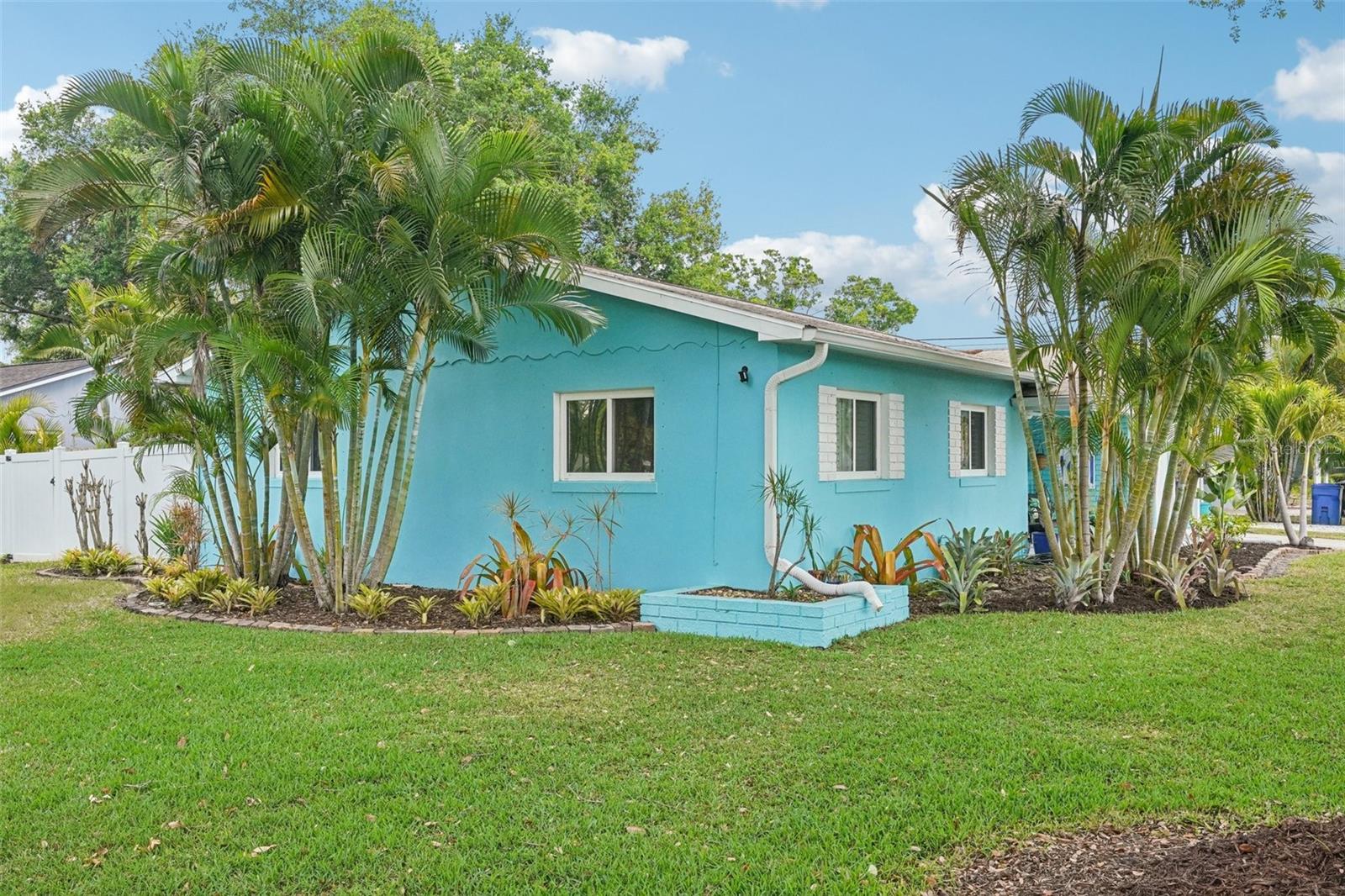 6417 24TH AVE N, ST PETERSBURG, FL, 33710
