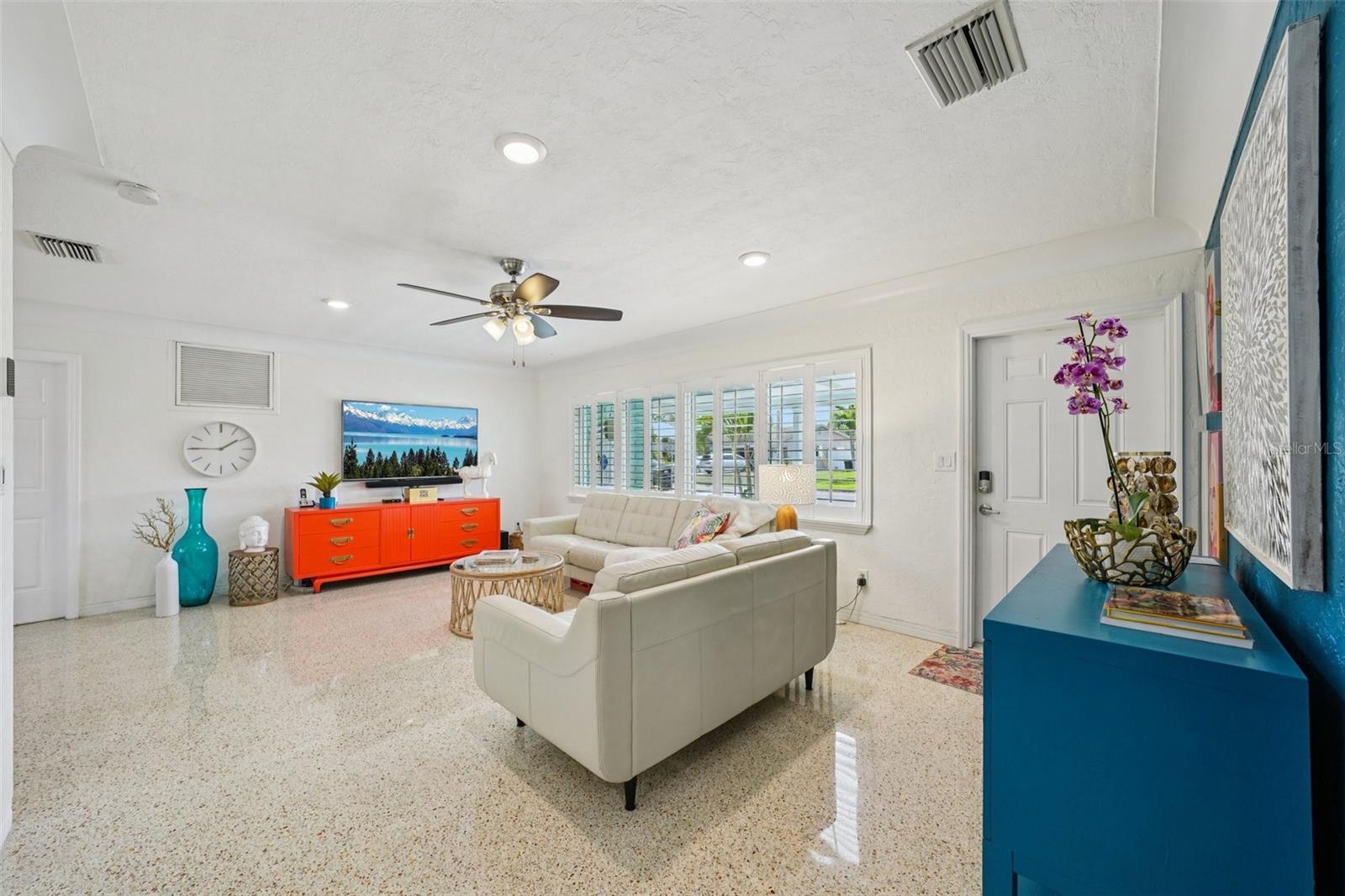 6417 24TH AVE N, ST PETERSBURG, FL, 33710
