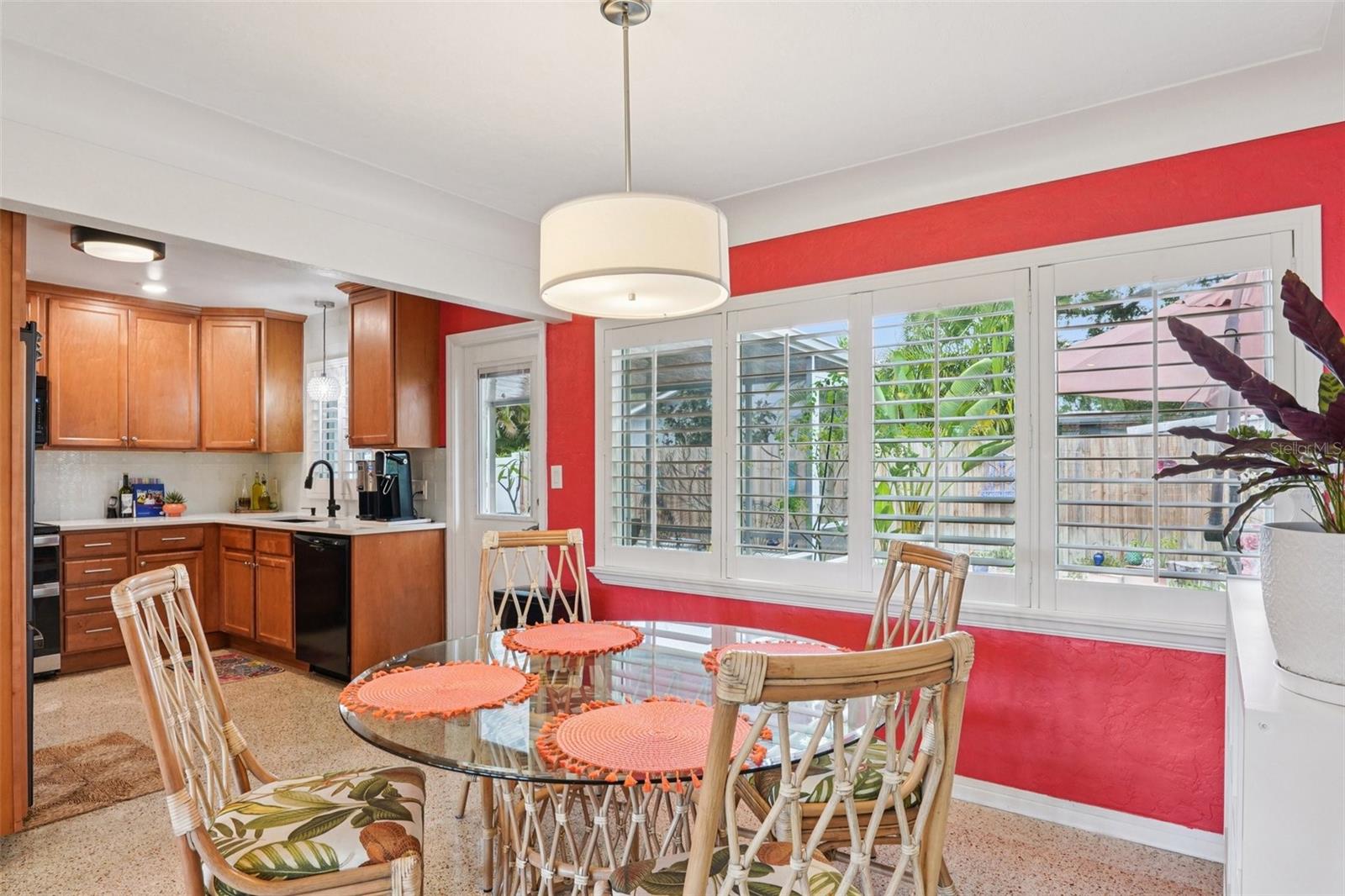 6417 24TH AVE N, ST PETERSBURG, FL, 33710
