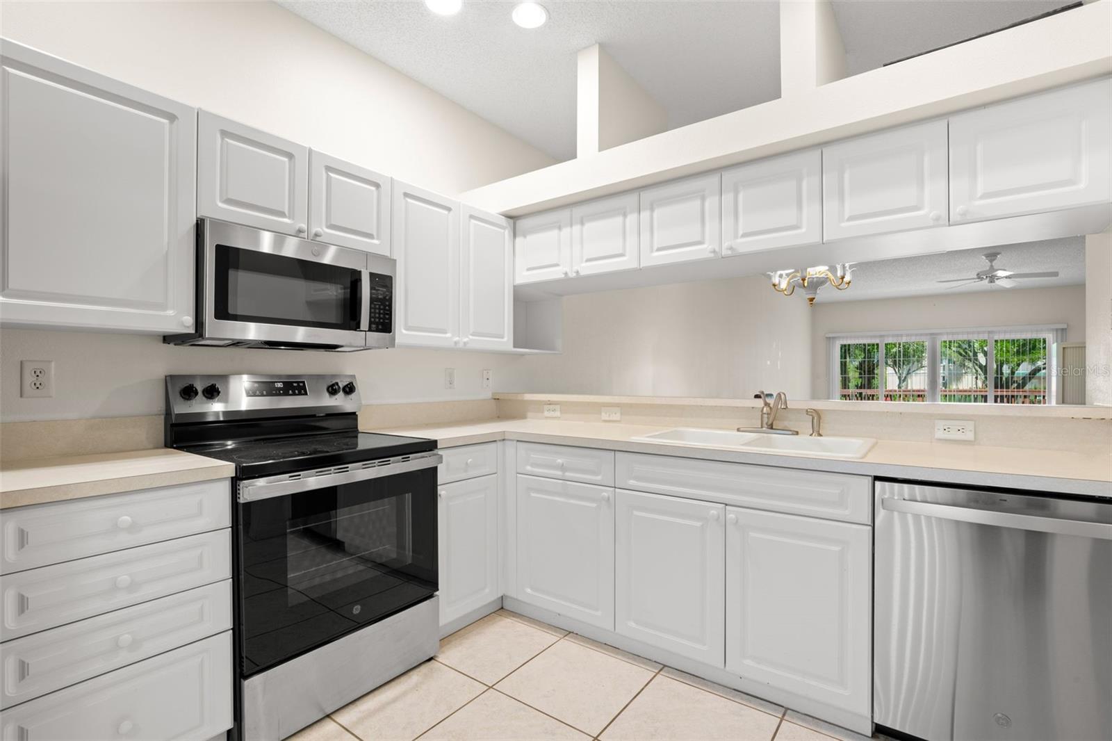 6600 100TH WAY N #24B, ST PETERSBURG, FL, 33708