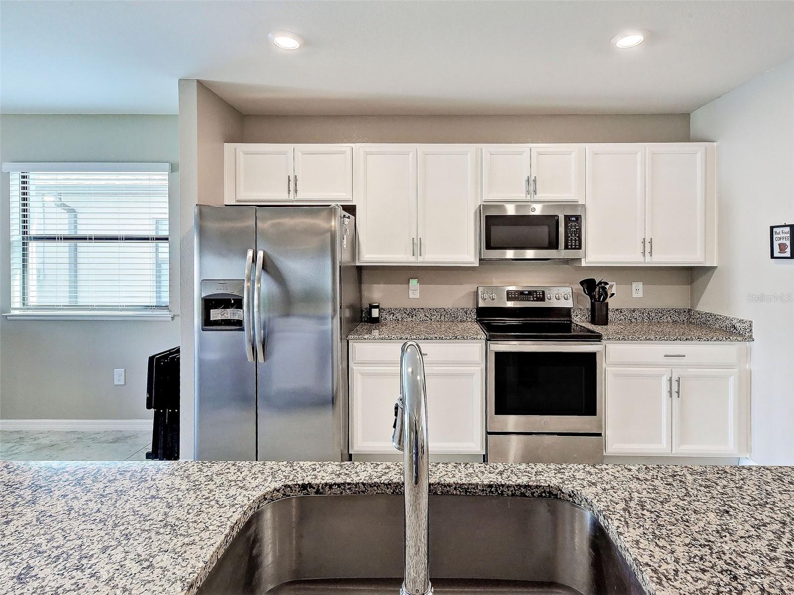 2065 APIAN WAY, PORT CHARLOTTE, FL, 33953