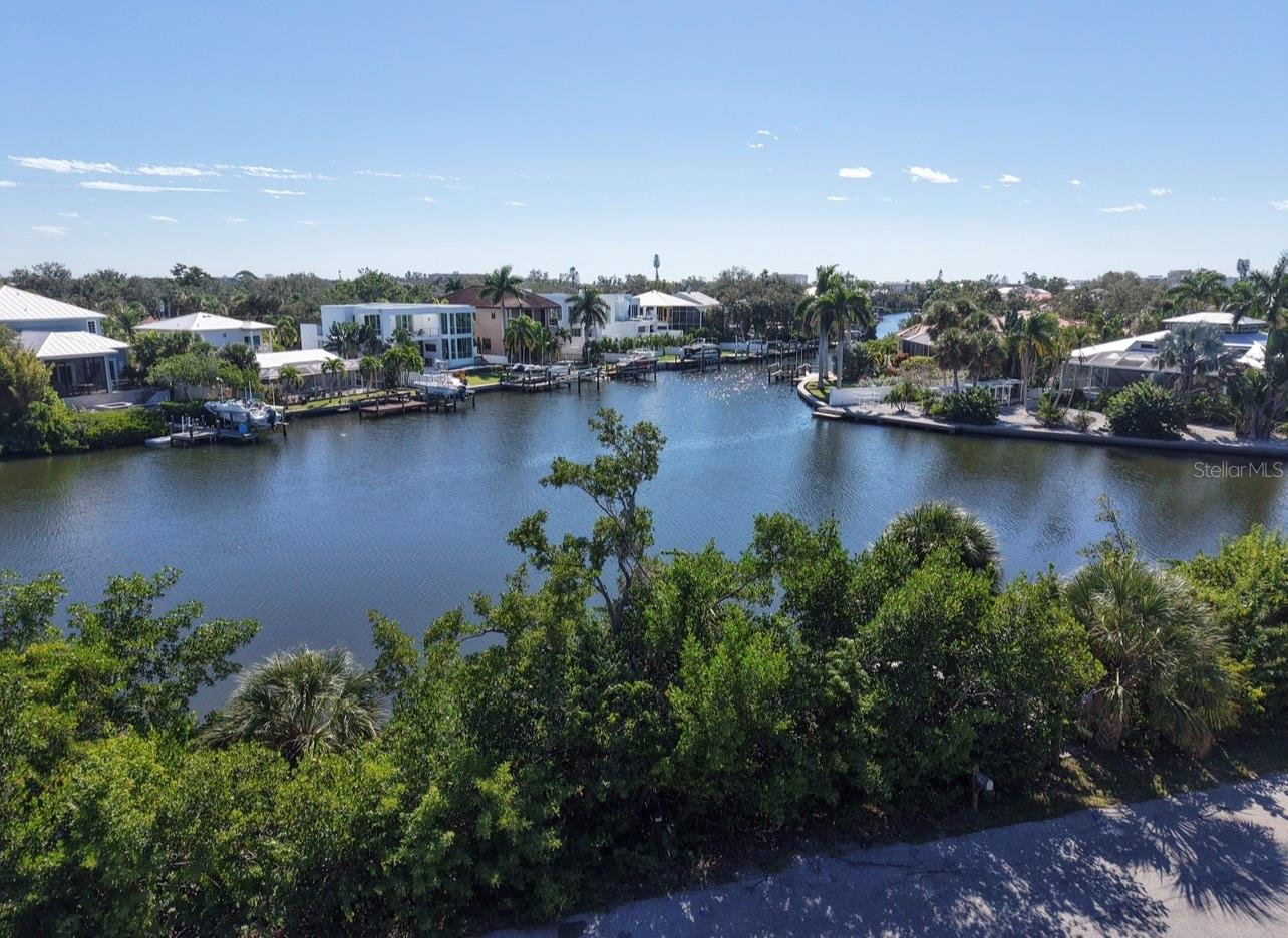 671 AVENIDA DEL NORTE, SARASOTA, FL, 34242