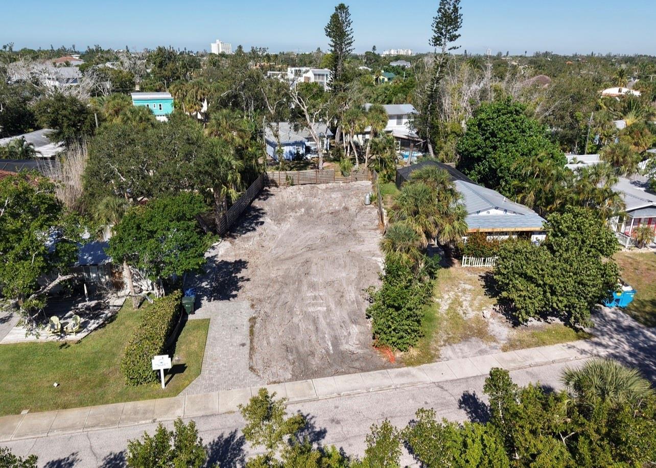 671 AVENIDA DEL NORTE, SARASOTA, FL, 34242
