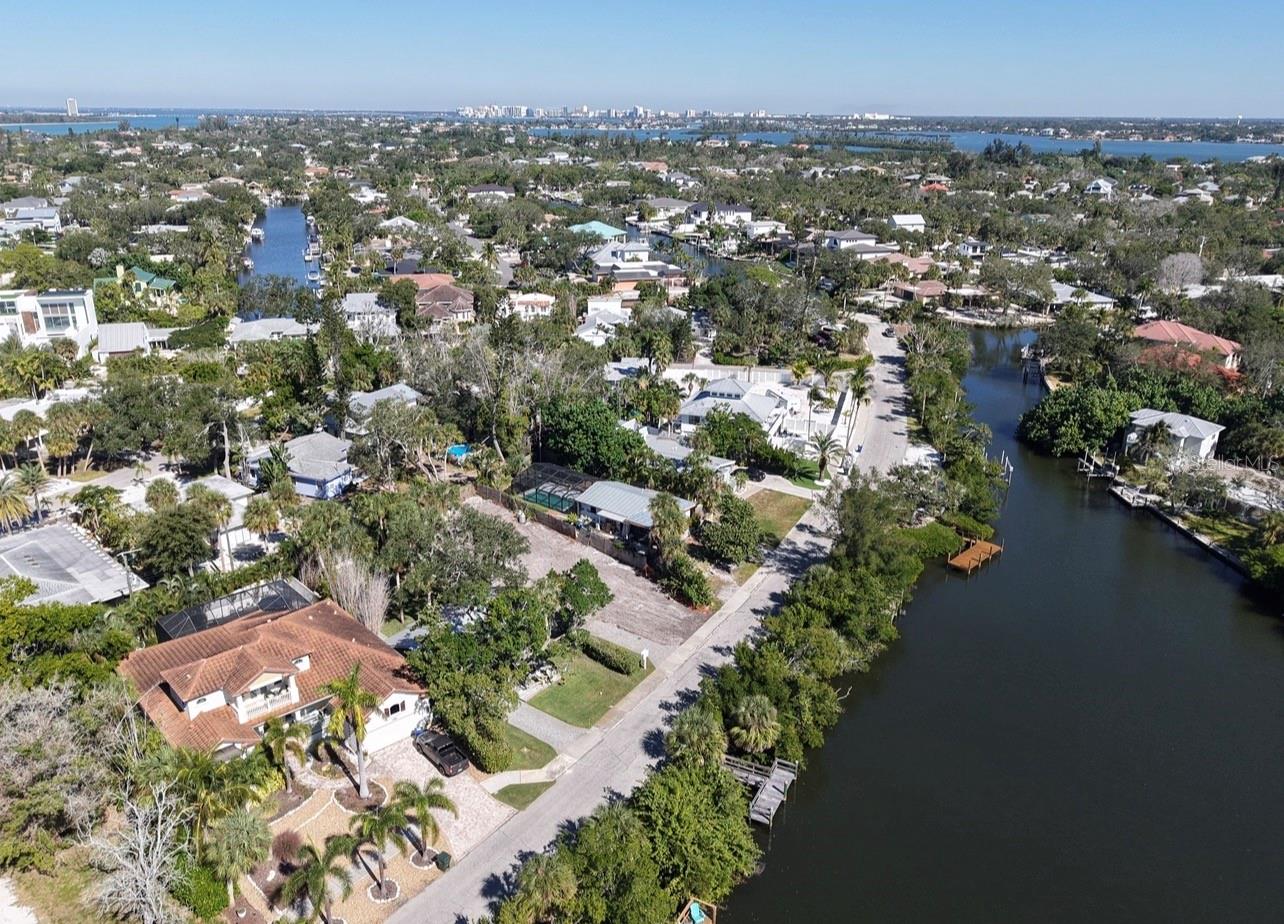 671 AVENIDA DEL NORTE, SARASOTA, FL, 34242