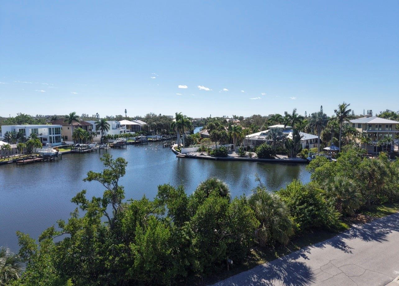 671 AVENIDA DEL NORTE, SARASOTA, FL, 34242