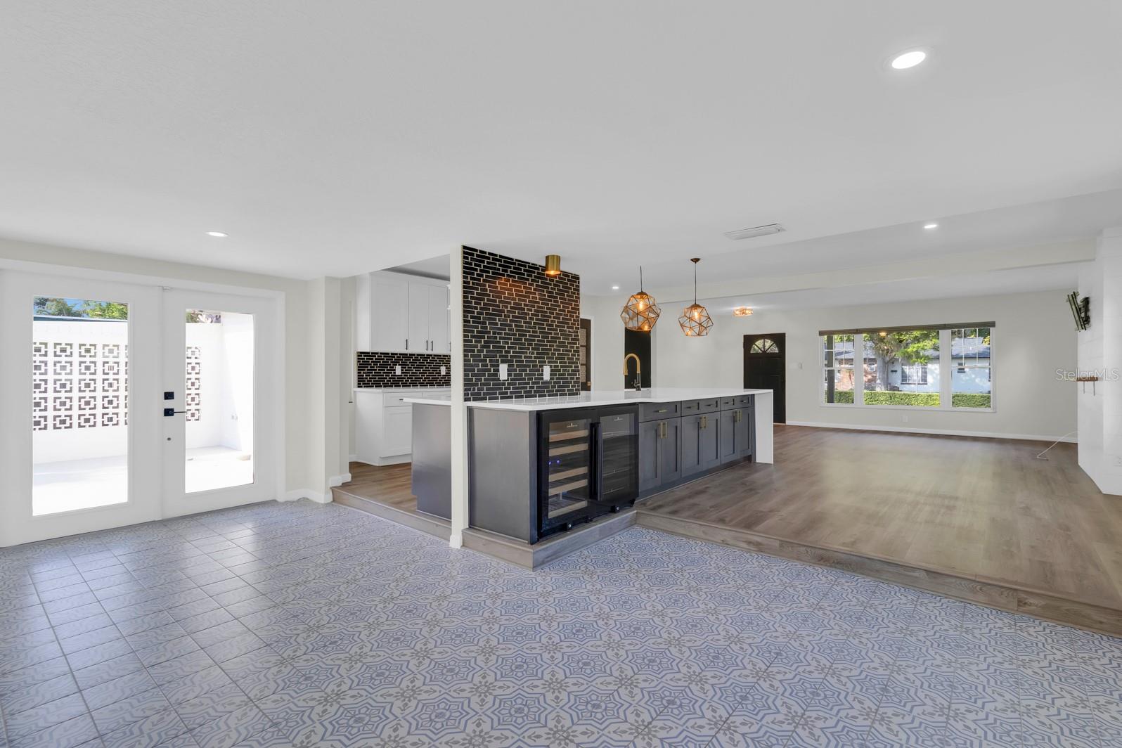 1619 N WESTMORELAND DR, ORLANDO, FL, 32804