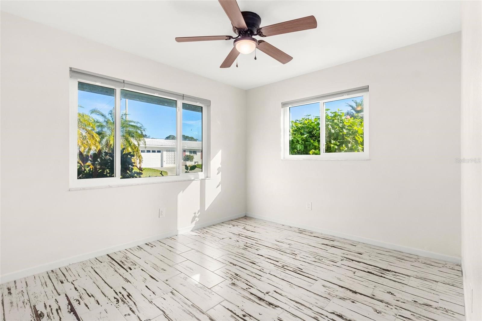 14198 89TH AVE, SEMINOLE, FL, 33776