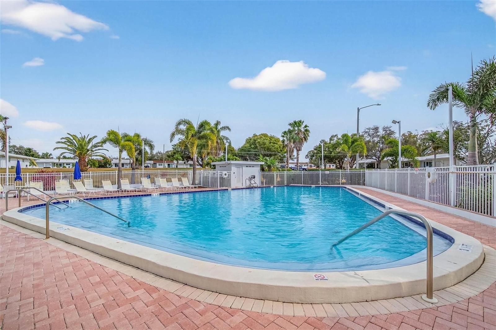 14198 89TH AVE, SEMINOLE, FL, 33776