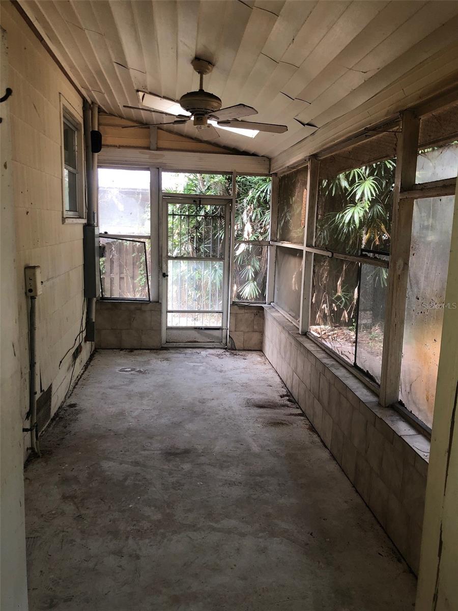 2005 JEFFERSON AVE, SANFORD, FL, 32771