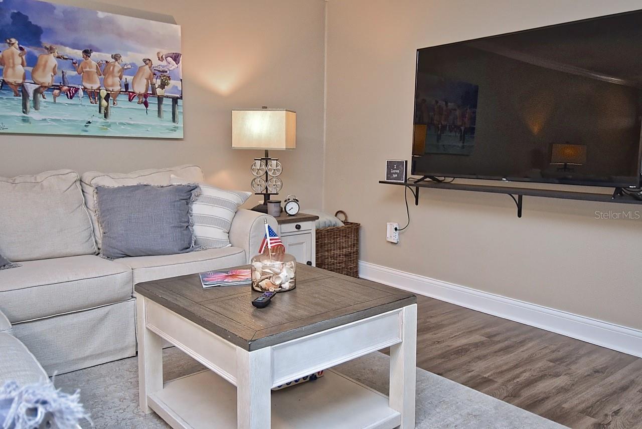 2121 WOOD ST #201, SARASOTA, FL, 34237