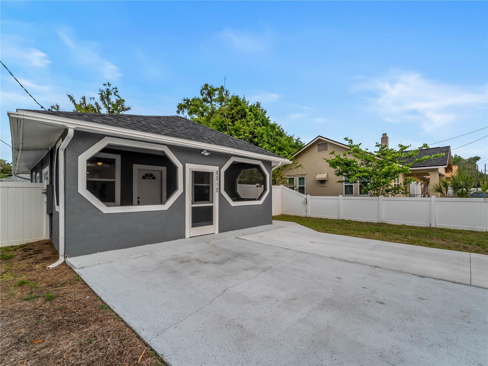 8010 N BROOKS ST, TAMPA, FL, 33604