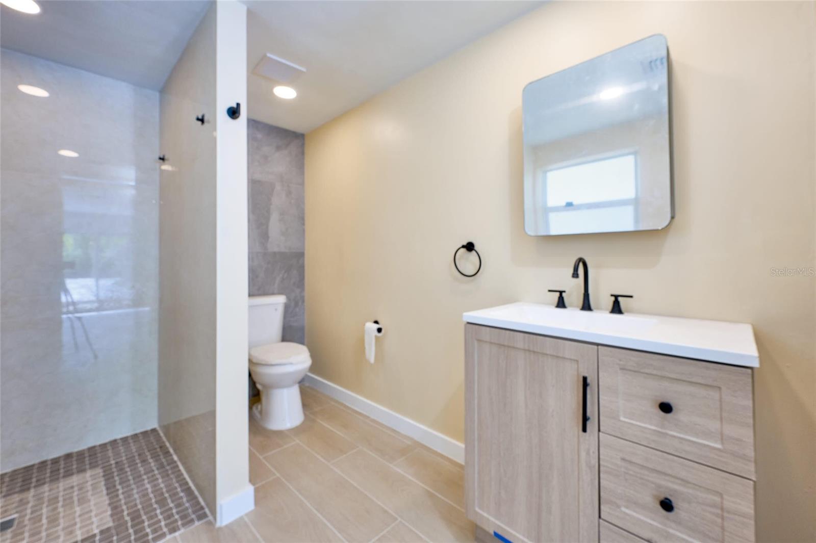 3500 ORCHID DR, INDIAN LAKE ESTATES, FL, 33855