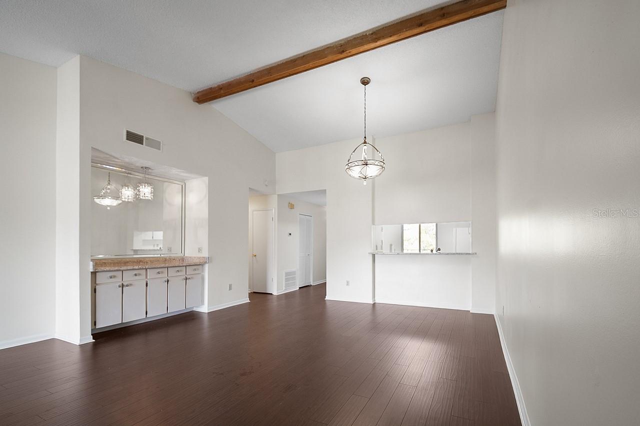 4 ESCONDIDO CIR #27, ALTAMONTE SPRINGS, FL, 32701
