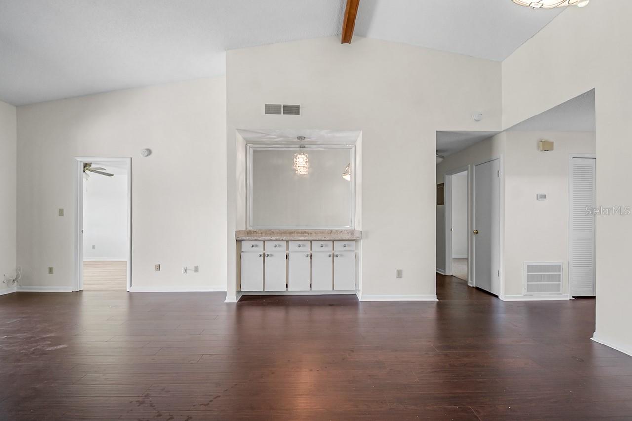 4 ESCONDIDO CIR #27, ALTAMONTE SPRINGS, FL, 32701