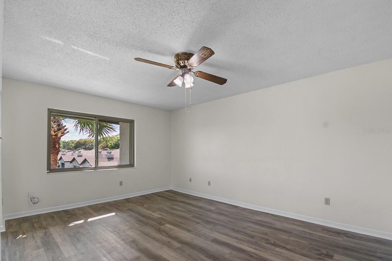 4 ESCONDIDO CIR #27, ALTAMONTE SPRINGS, FL, 32701